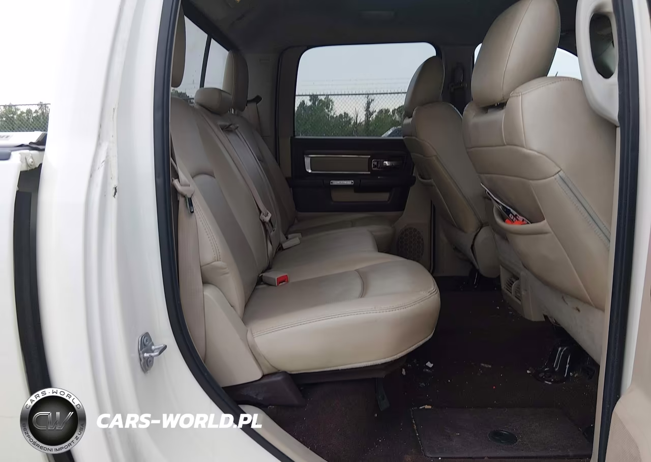 2016 Ram 1500 Laramie VIN:1C6RR7NT4GS301630 - 8