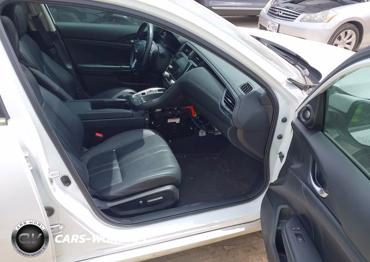 2022 Honda Insight Touring VIN:19XZE4F95NE011497 - 5