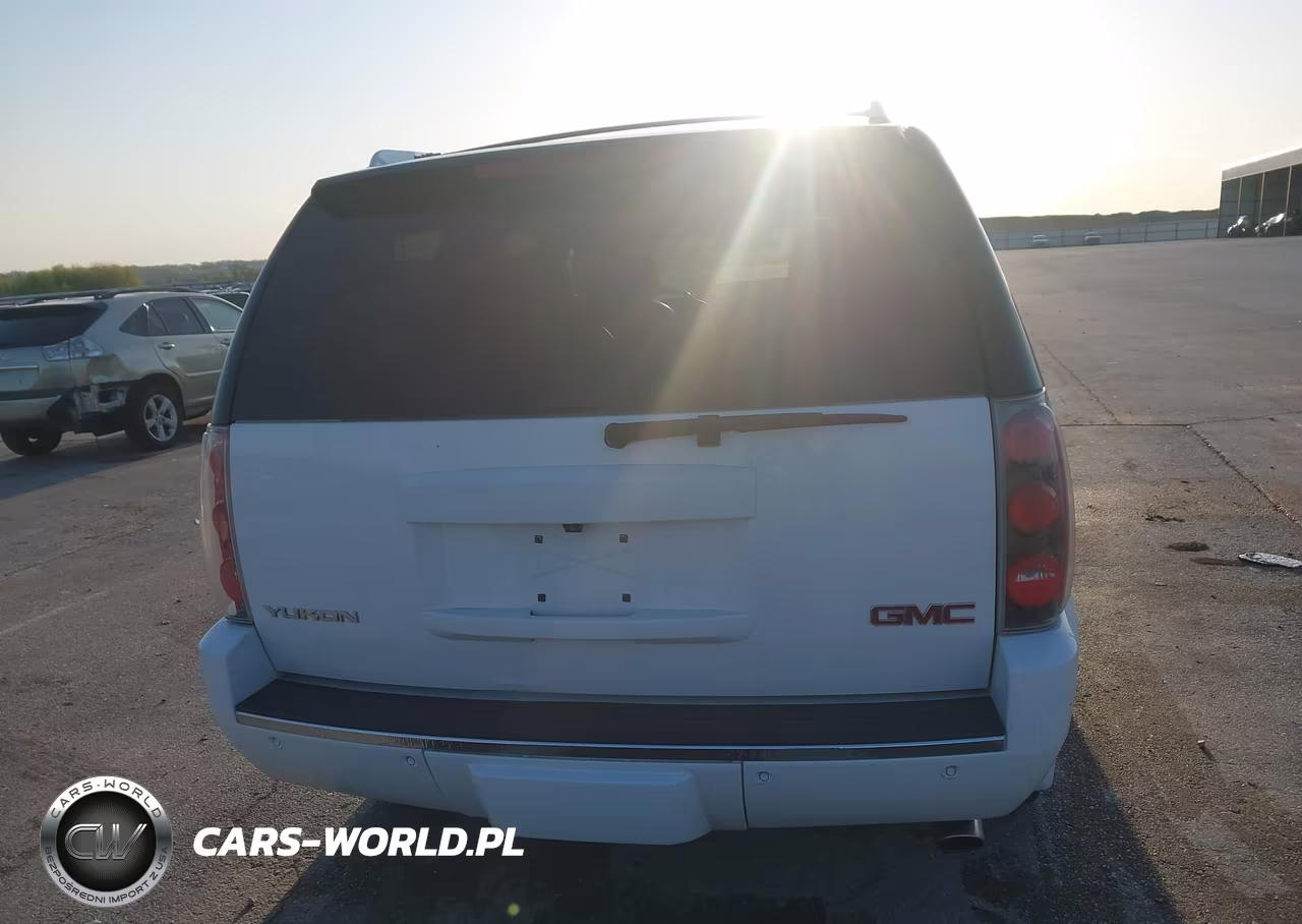 2013 GMC Yukon Denali VIN:1GKS2EEF5DR256041 - 16