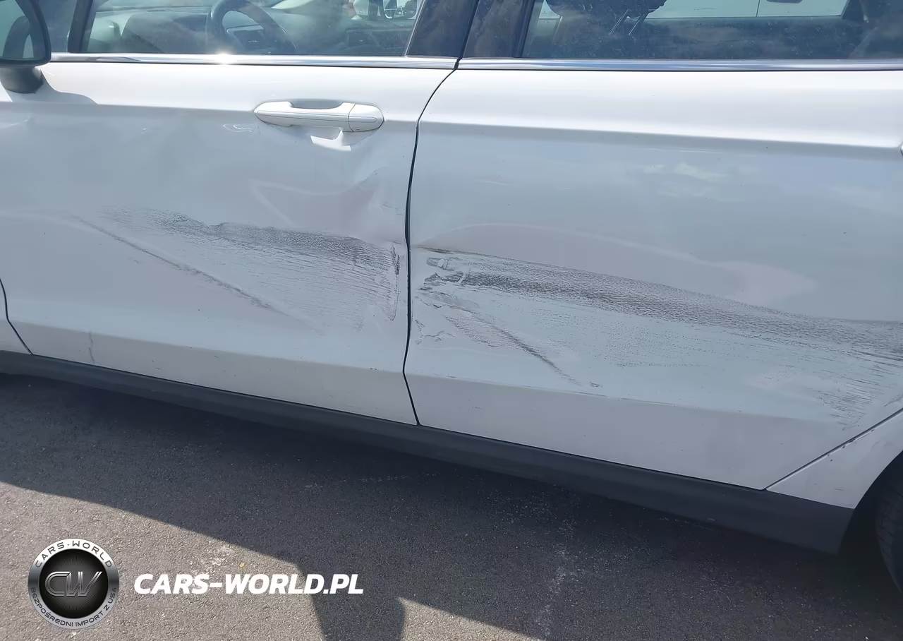 2020 Ford Fusion S VIN:3FA6P0G7XLR247402 - 6