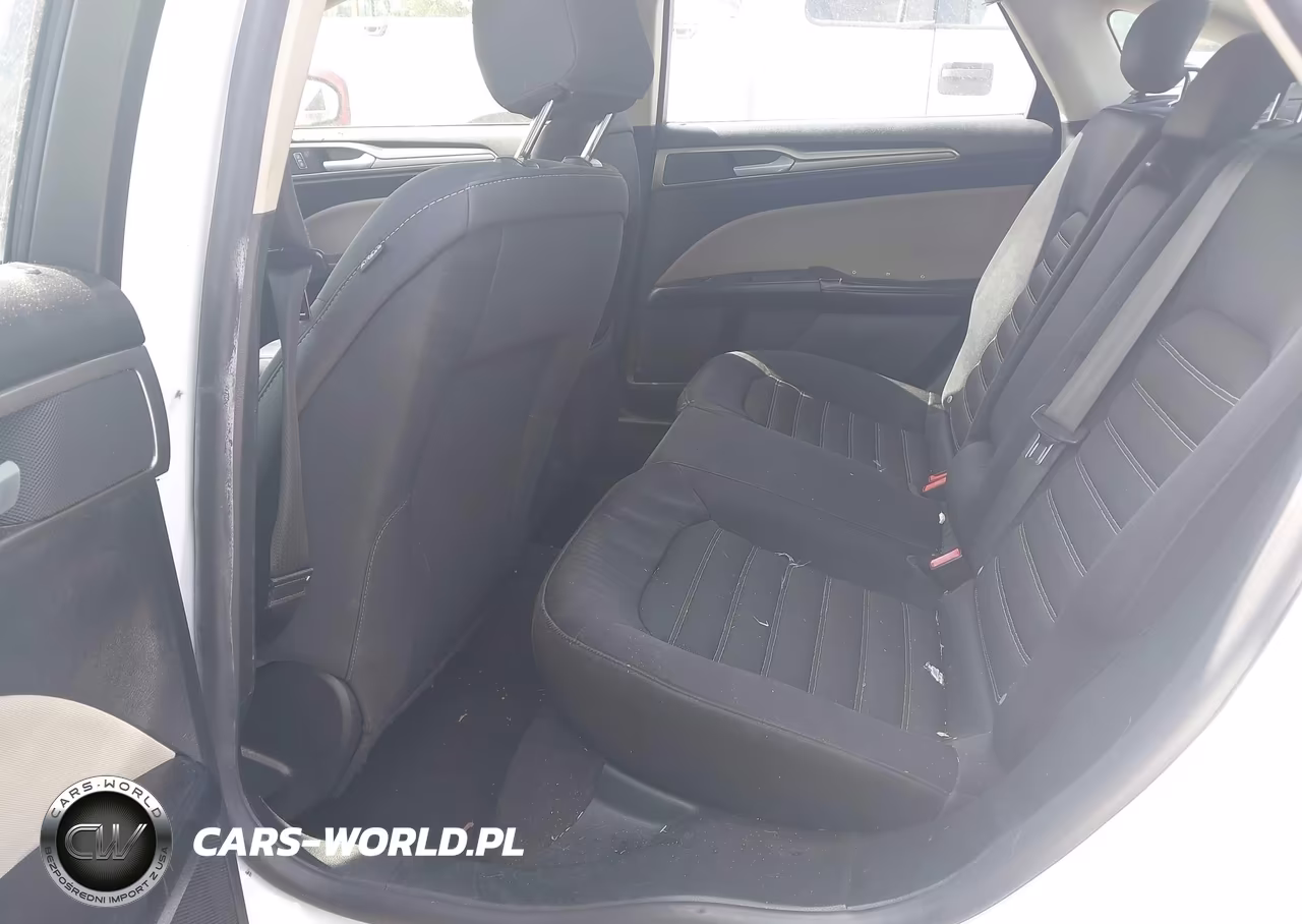 2020 Ford Fusion S VIN:3FA6P0G7XLR247402 - 8