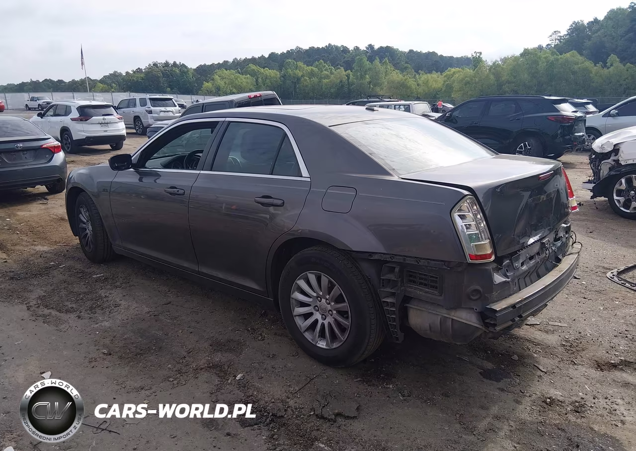 2014 Chrysler 300 VIN:2C3CCAAG0EH382642 - 3