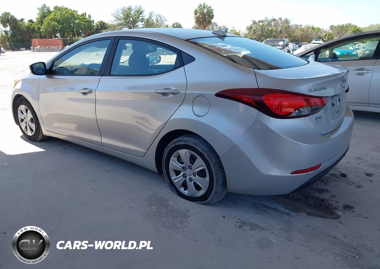 2016 Hyundai Elantra Se VIN:5NPDH4AE0GH753732 - 3