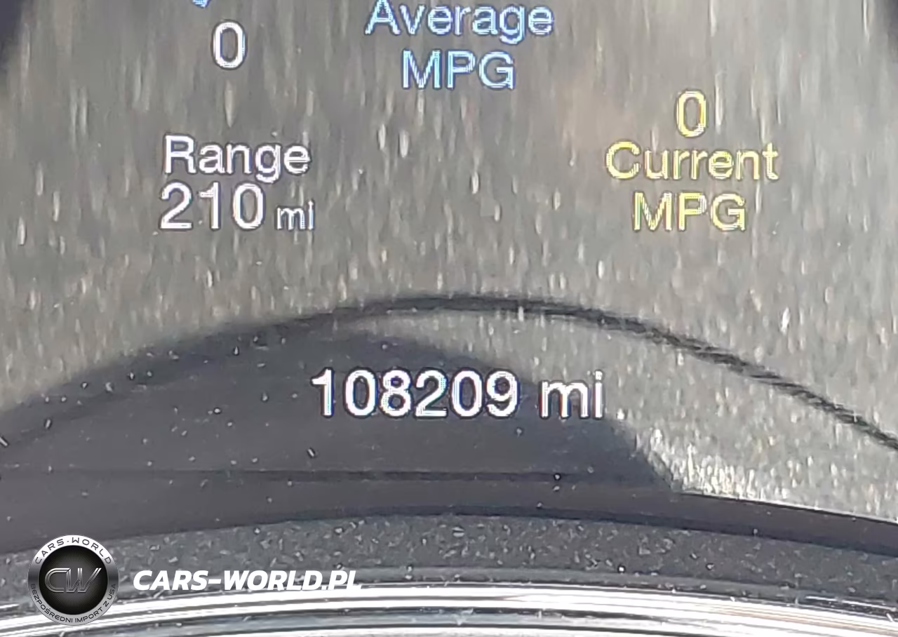 2018 Jeep Grand Cherokee Laredo 4X2 VIN:1C4RJEAG5JC300730 - 15