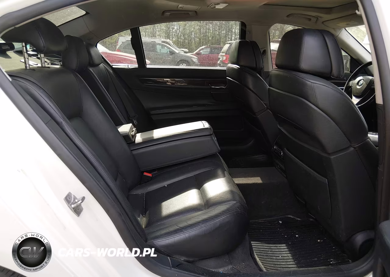 2012 BMW 750Li VIN:WBAKB8C59CC963052 - 8