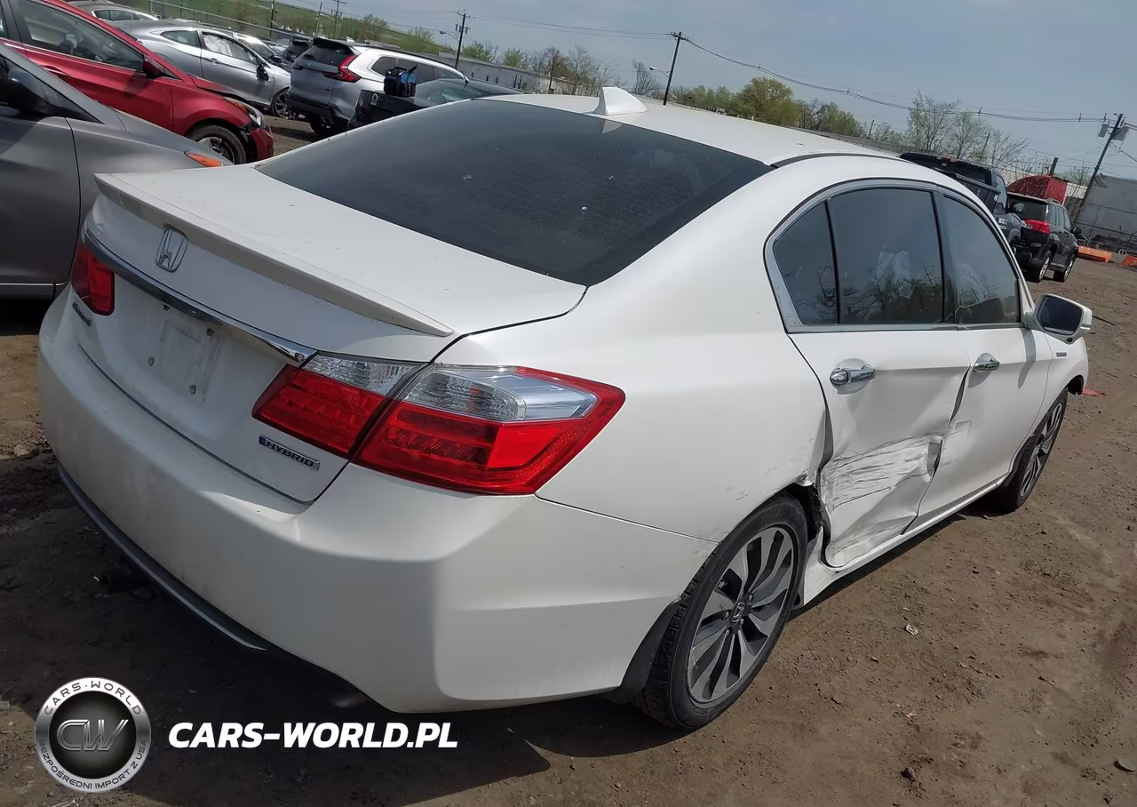 2015 Honda Accord Hybrid Ex-L VIN:1HGCR6F59FA007705 - 4