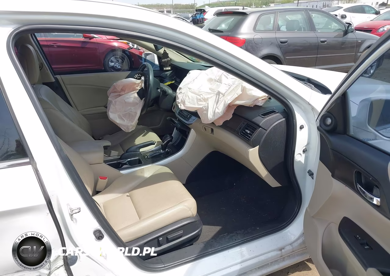 2015 Honda Accord Hybrid Ex-L VIN:1HGCR6F59FA007705 - 5