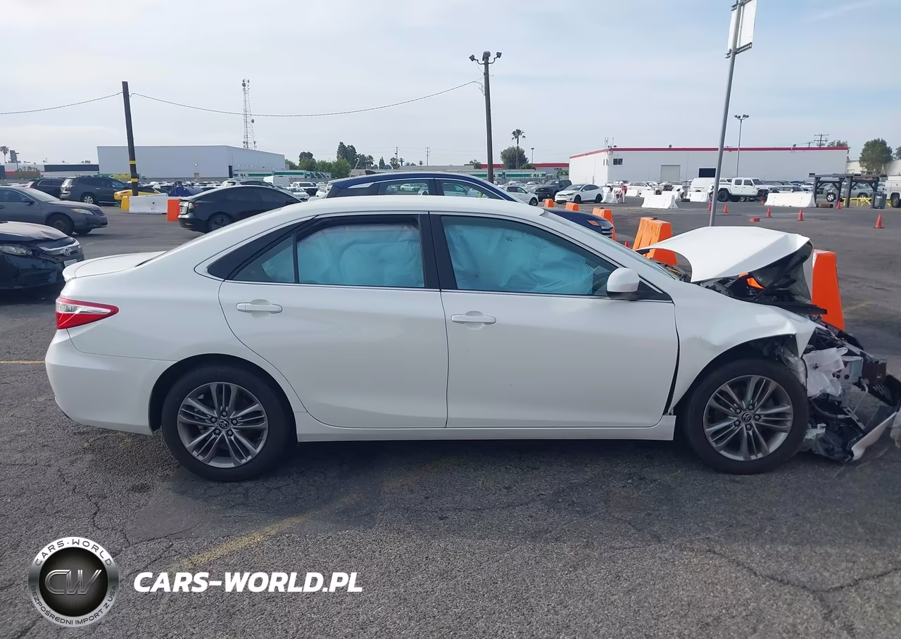 2015 Toyota Camry Se VIN:4T1BF1FK7FU043365 - 13