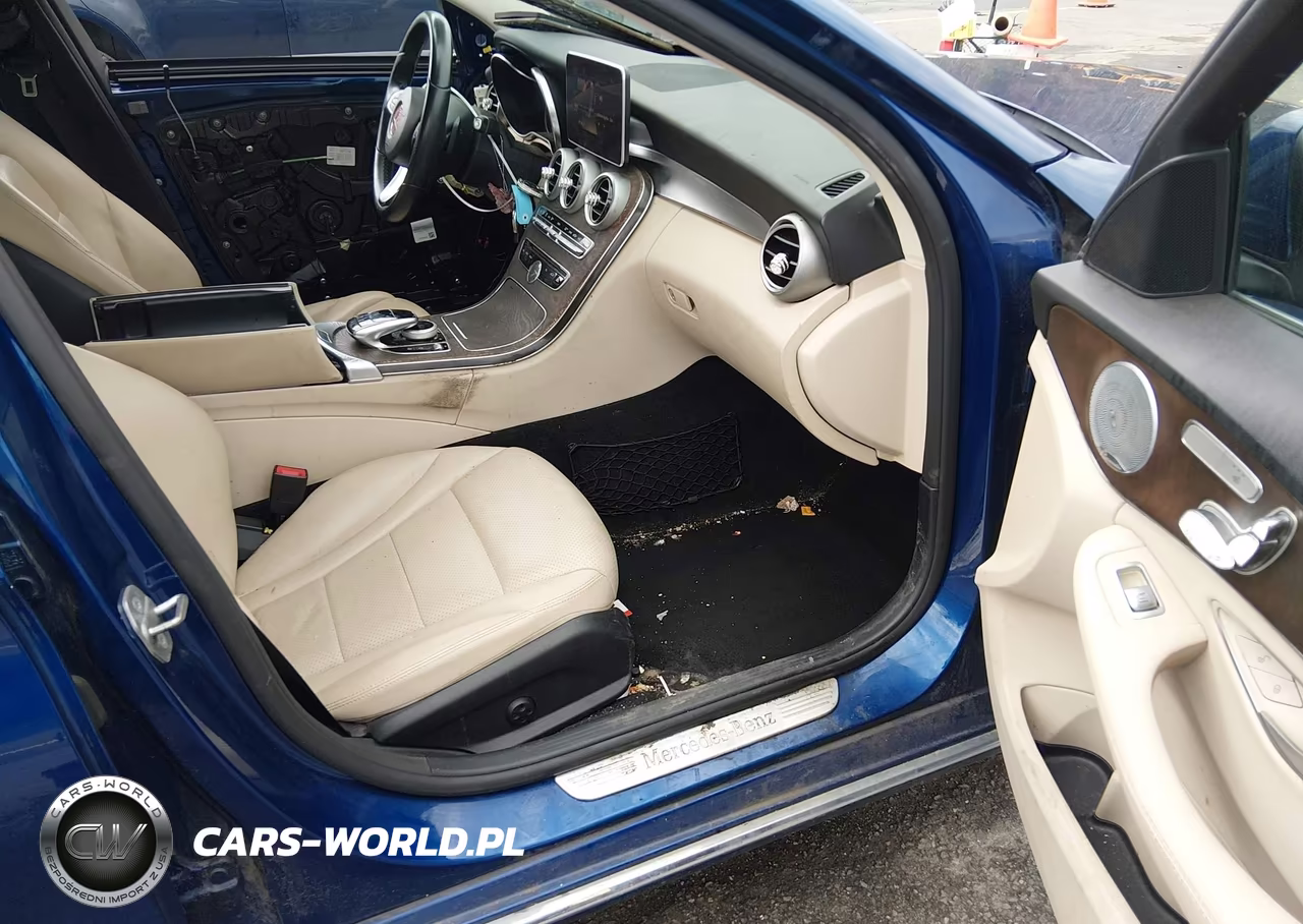 2018 Mercedes-Benz C 300 VIN:55SWF4JB8JU218608 - 5