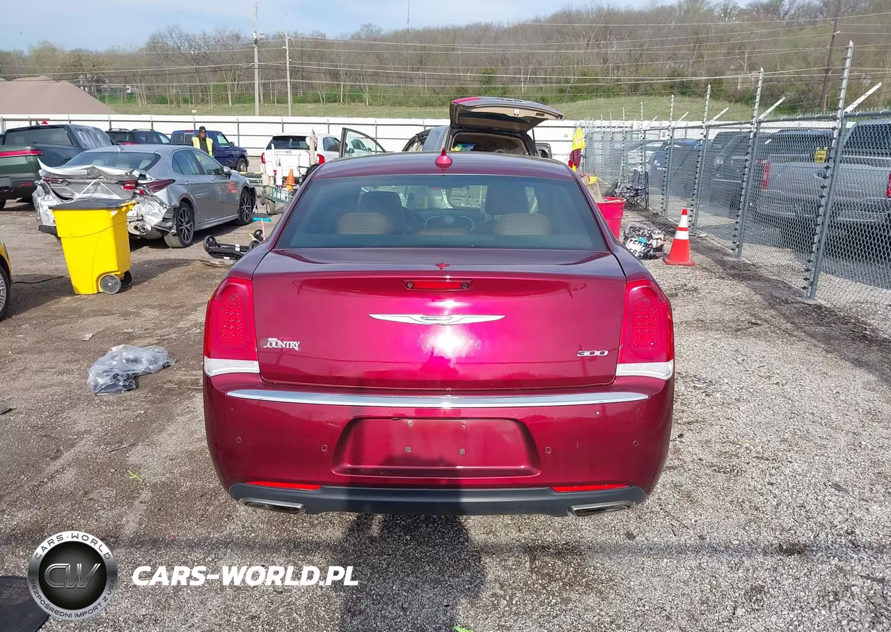 2018 Chrysler 300 Limited VIN:2C3CCAEG7JH265306 - 16