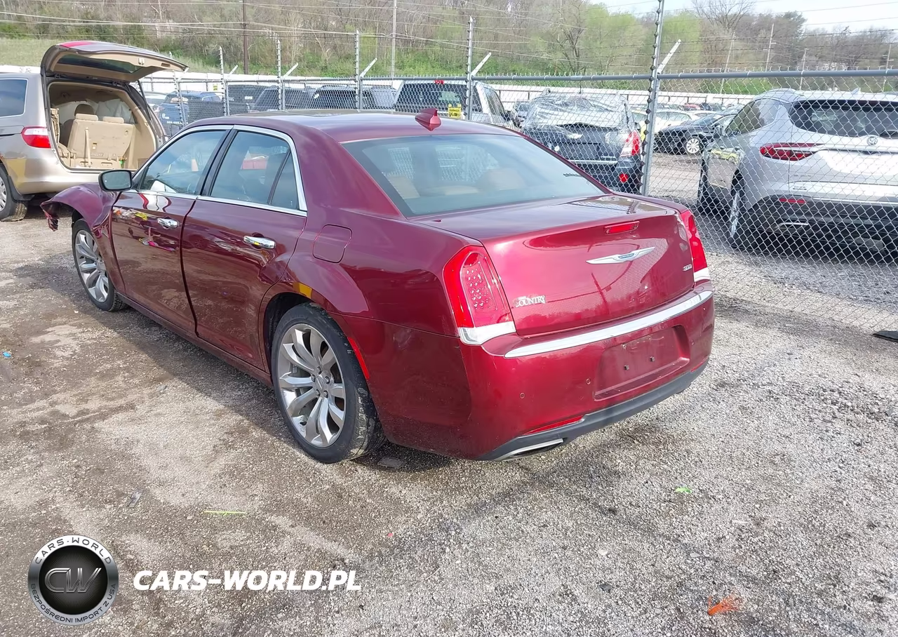 2018 Chrysler 300 Limited VIN:2C3CCAEG7JH265306 - 3