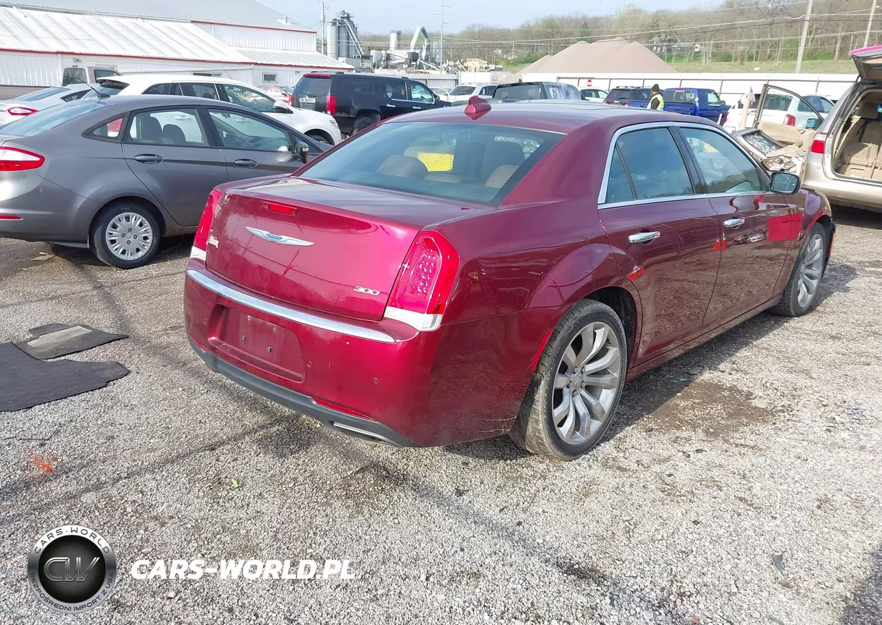 2018 Chrysler 300 Limited VIN:2C3CCAEG7JH265306 - 4