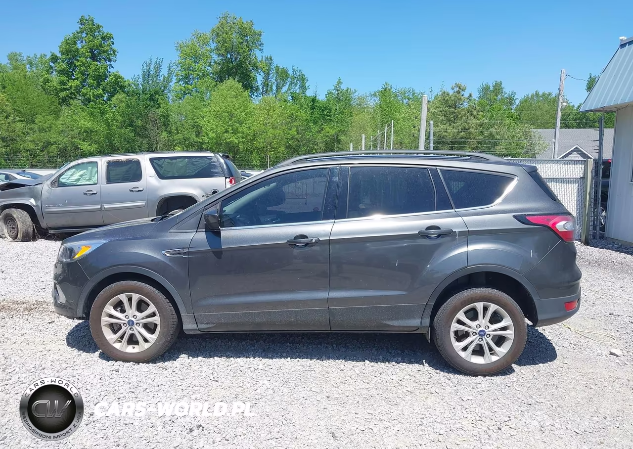 2018 Ford Escape Se VIN:1FMCU9GD8JUA75064 - 15