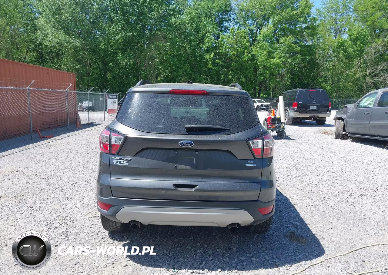 2018 Ford Escape Se VIN:1FMCU9GD8JUA75064 - 17