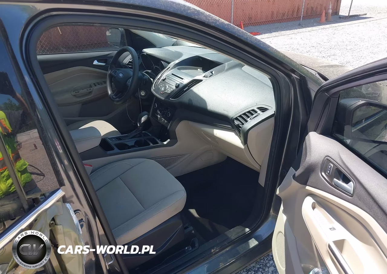 2018 Ford Escape Se VIN:1FMCU9GD8JUA75064 - 5