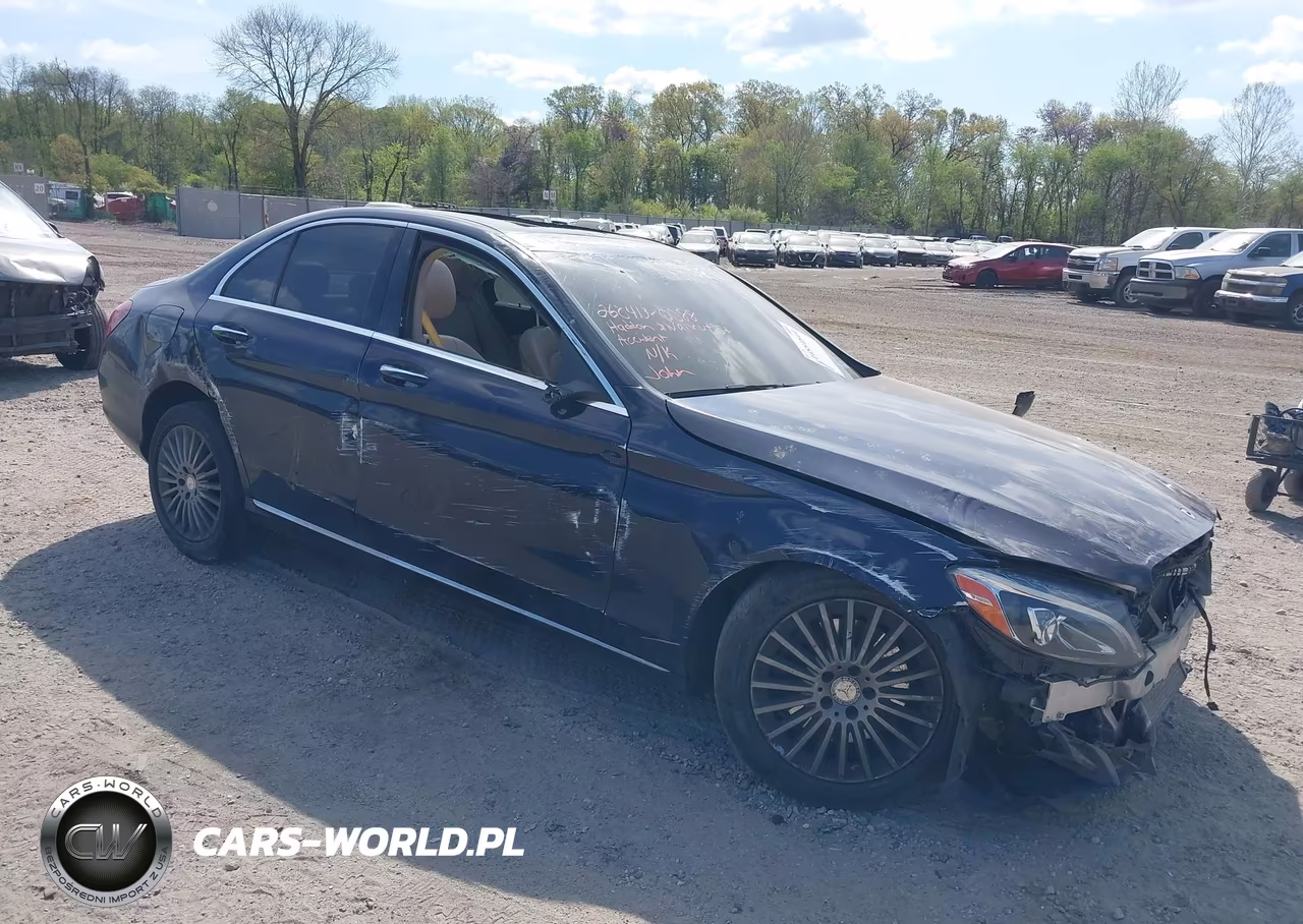 2015 Mercedes-Benz C 300 Luxury 4Matic – zdjęcie 1 z 21