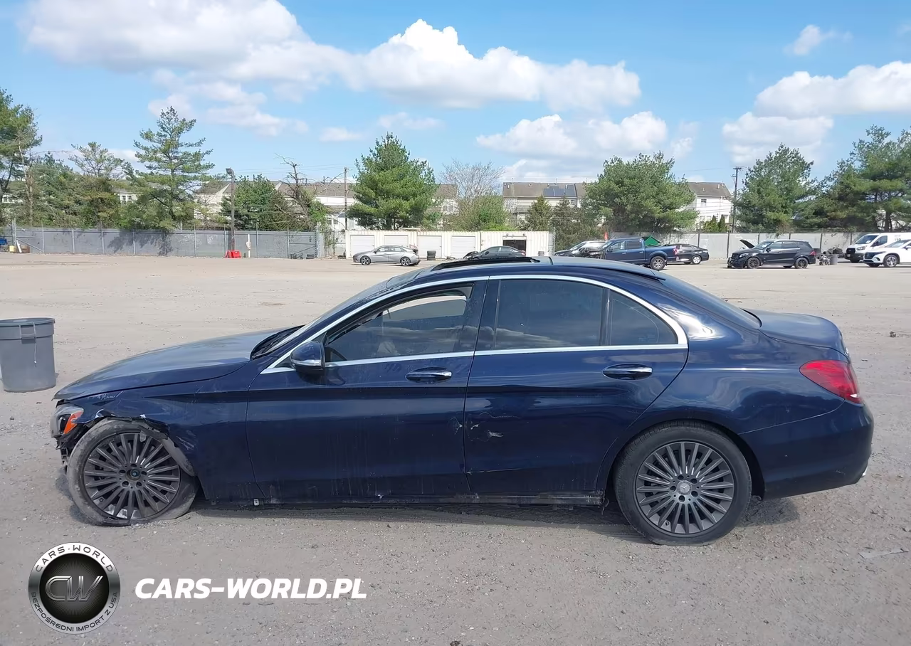 2015 Mercedes-Benz C 300 Luxury 4Matic VIN:55SWF4KBXFU013328 - 14