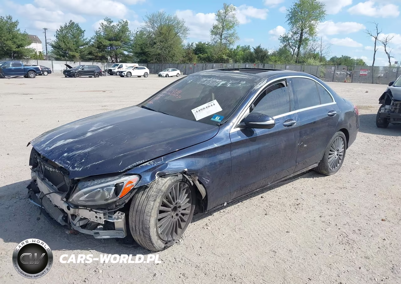2015 Mercedes-Benz C 300 Luxury 4Matic VIN:55SWF4KBXFU013328 - 2