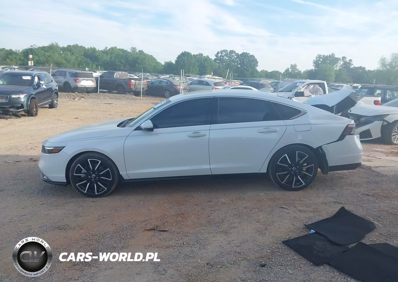 2026 Honda Accord Hybrid Touring VIN:1HGCY2F88TA004747 - 15
