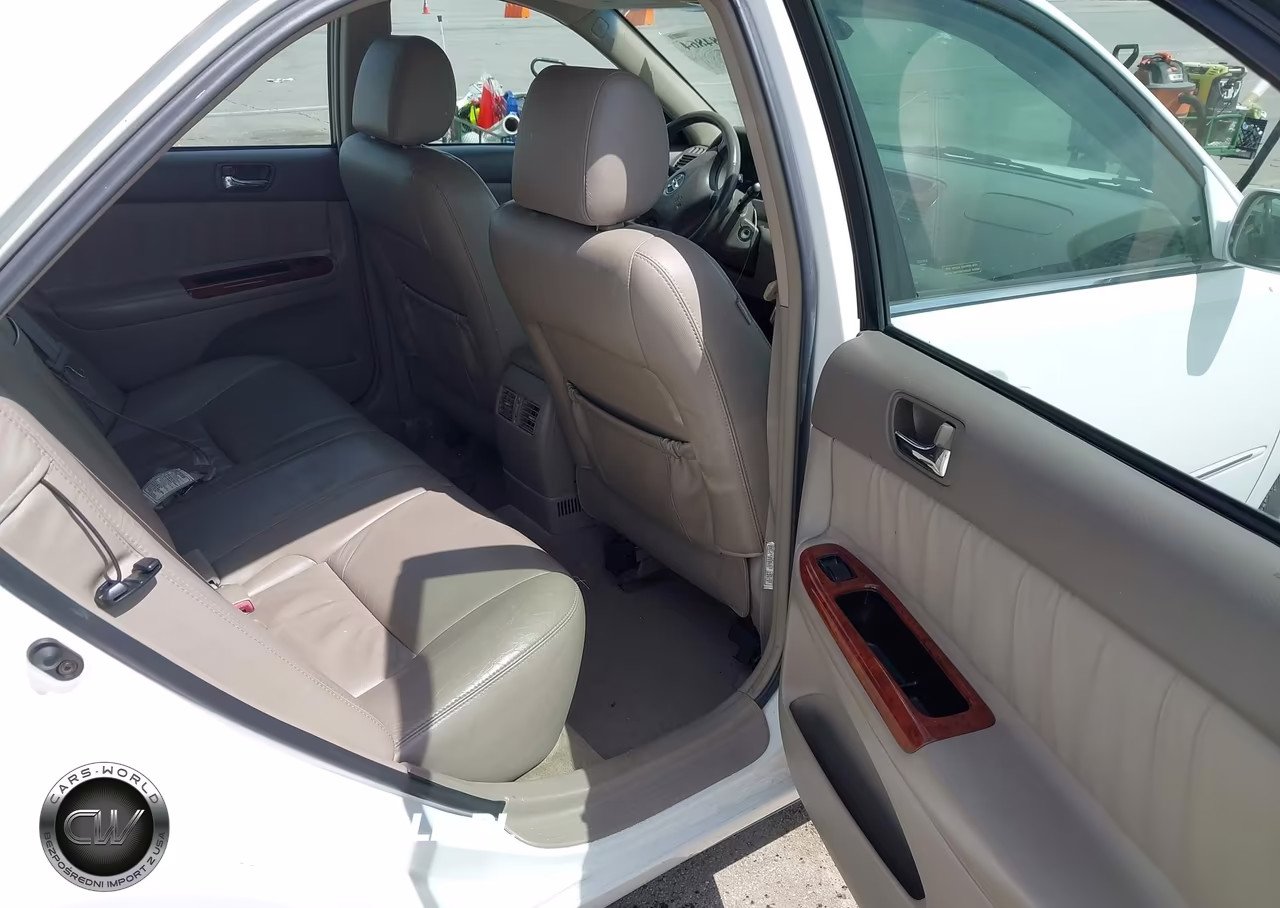 2004 Toyota Camry Xle V6 VIN:4T1BF30K44U063333 - 8
