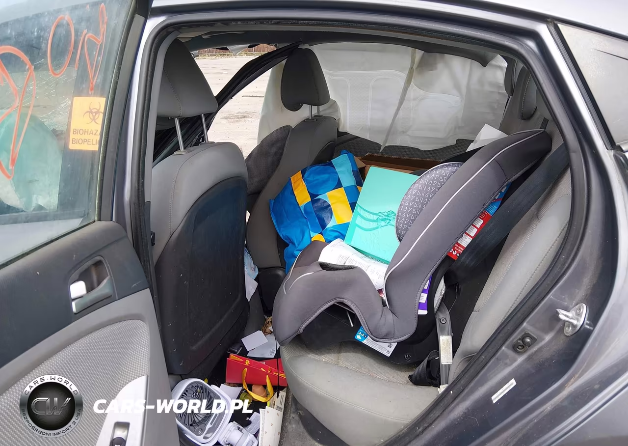 2014 Hyundai Accent Gls VIN:KMHCT4AE8EU620726 - 8