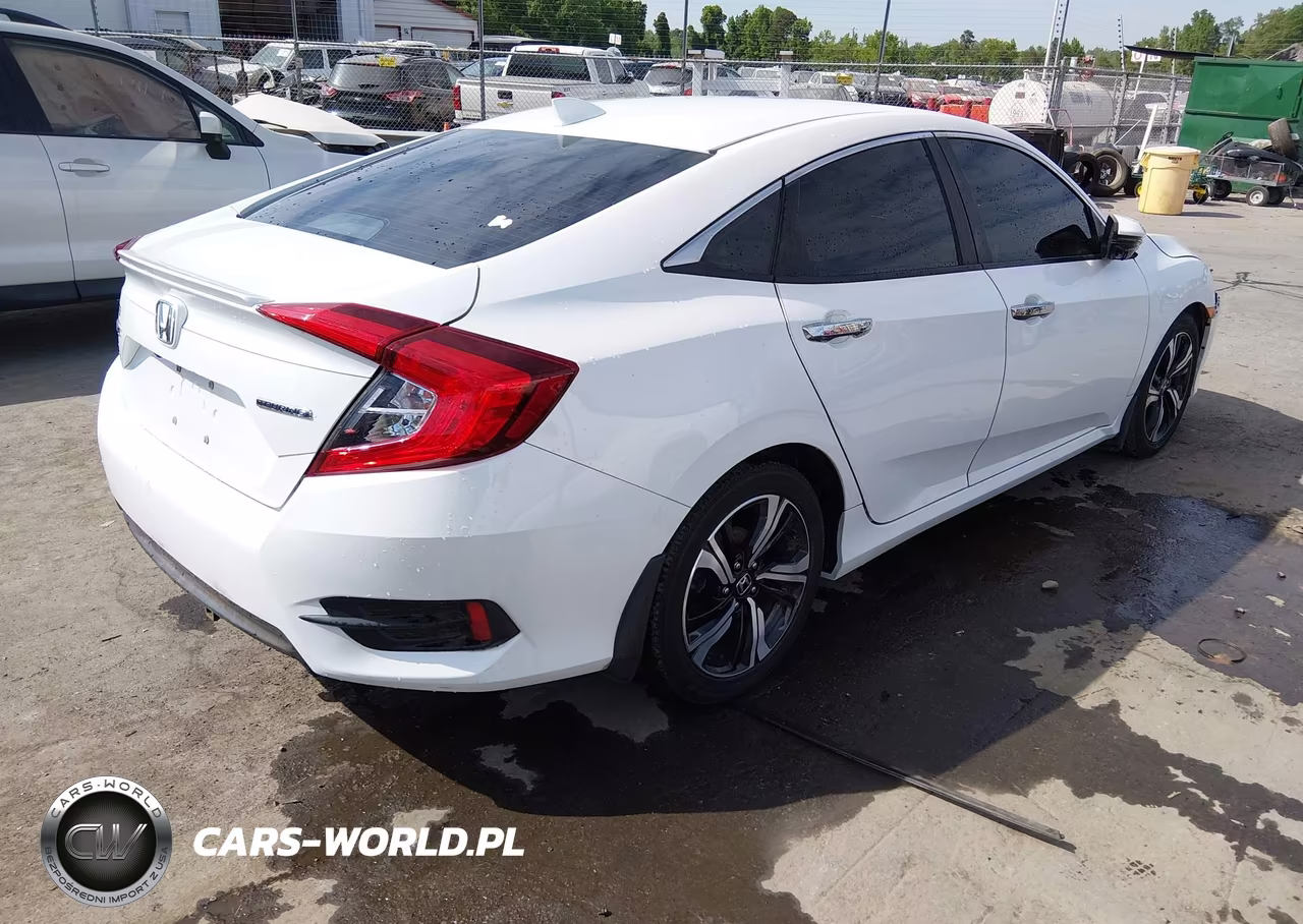 2016 Honda Civic Touring VIN:19XFC1F97GE042499 - 4