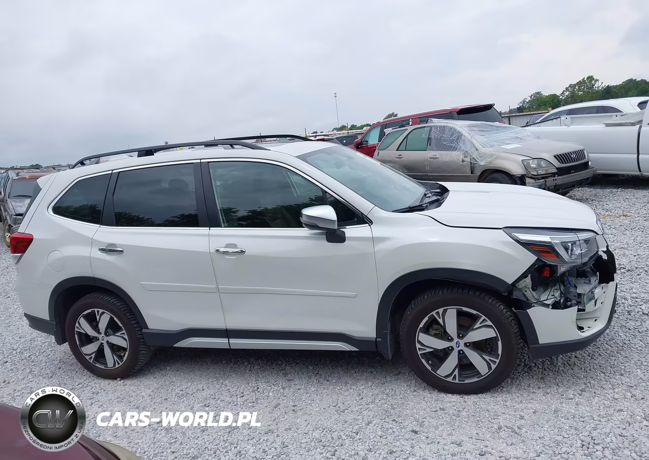 2019 Subaru Forester Touring VIN:JF2SKAWC9KH443389 - 13