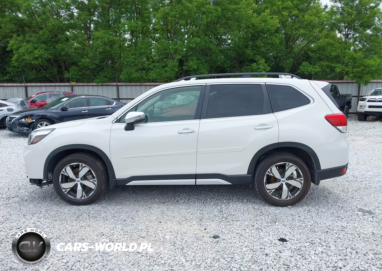 2019 Subaru Forester Touring VIN:JF2SKAWC9KH443389 - 14