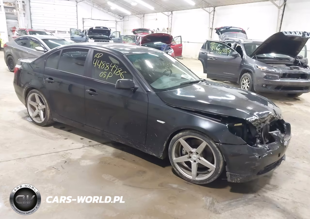 2005 BMW 545I