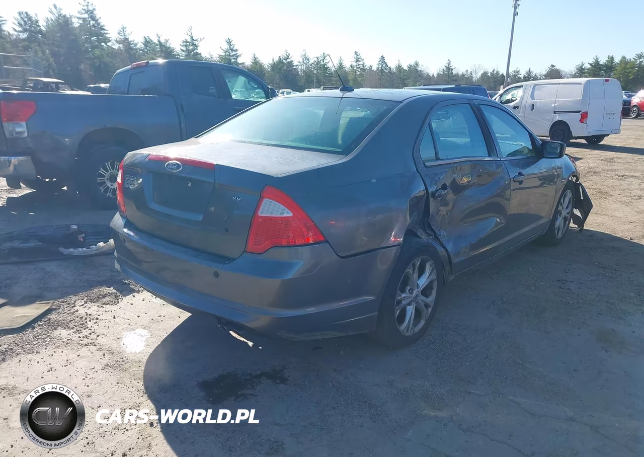 2012 Ford Fusion Se VIN:3FAHP0HA8CR134227 - 4