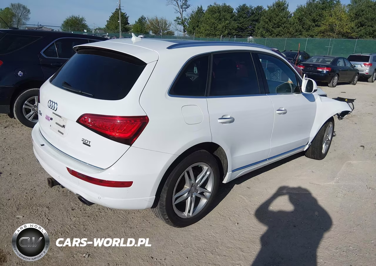 2016 Audi Q5 2.0T Premium VIN:WA1L2AFP2GA019097 - 4