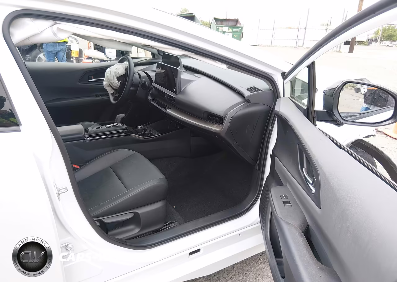 2024 Toyota Prius Limited Awd-E VIN:JTDADABU8R3024198 - 5