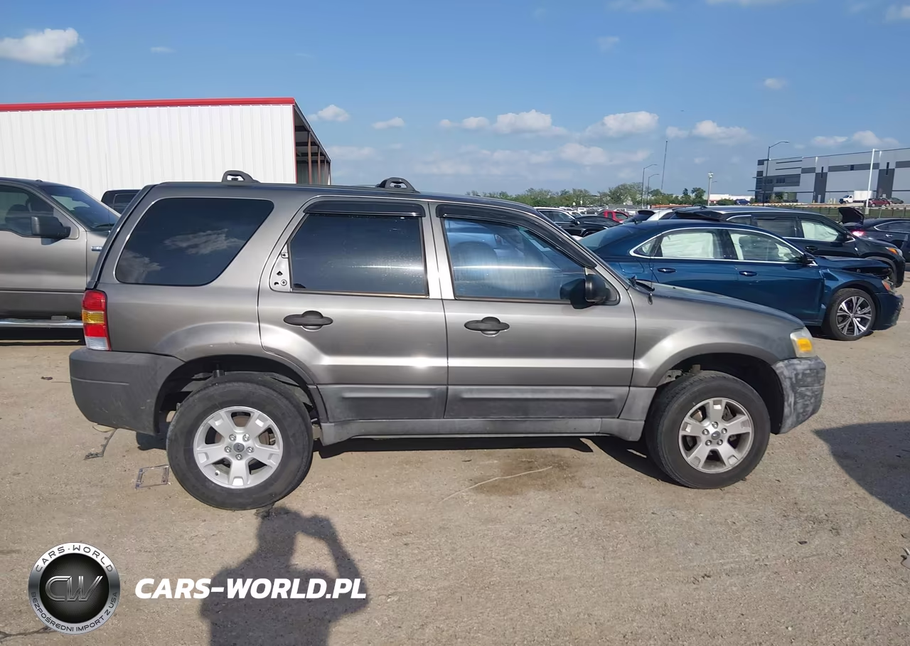 2005 Ford Escape Xlt VIN:1FMCU03195DA07241 - 13