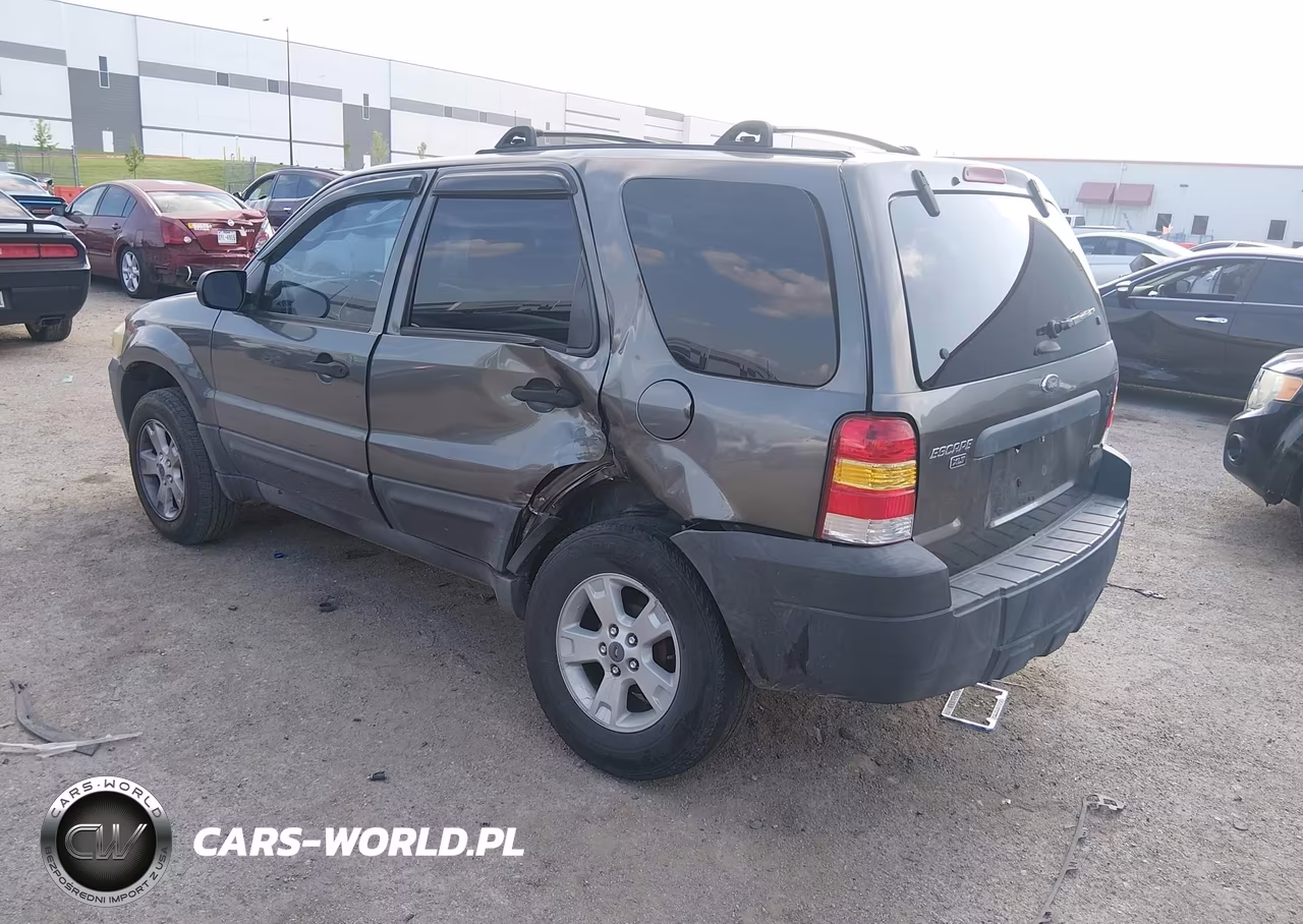 2005 Ford Escape Xlt VIN:1FMCU03195DA07241 - 3