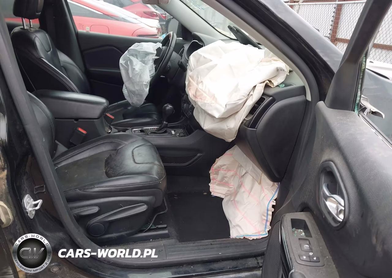 2020 Jeep Cherokee Altitude Fwd VIN:1C4PJLLB9LD573812 - 5