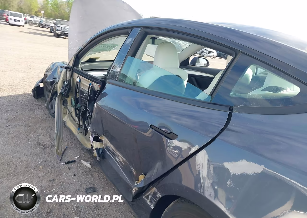 2023 Tesla Model 3 Rear-Wheel Drive VIN:5YJ3E1EAXPF583887 - 6