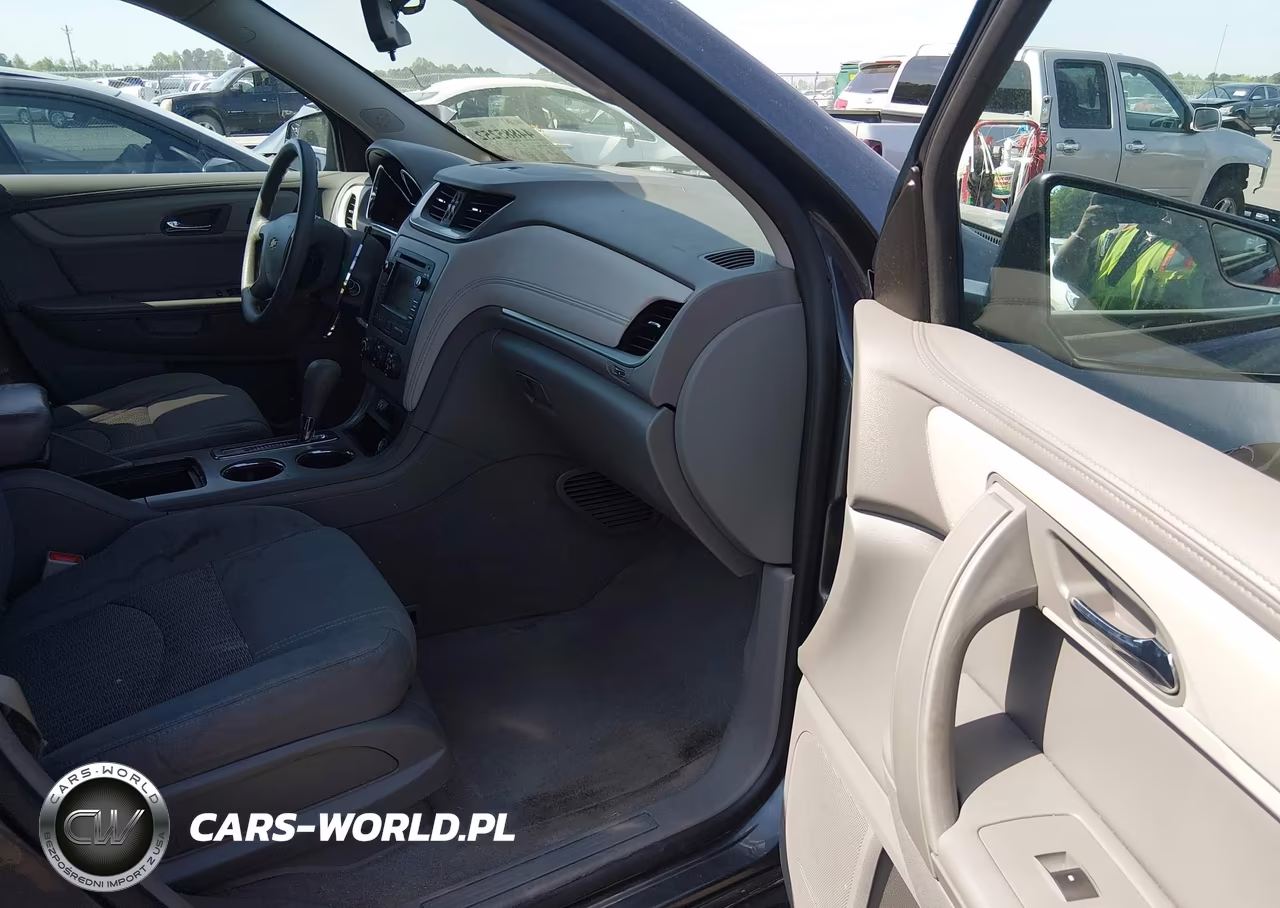 2014 Chevrolet Traverse Ls VIN:1GNKRFED7EJ301306 - 5