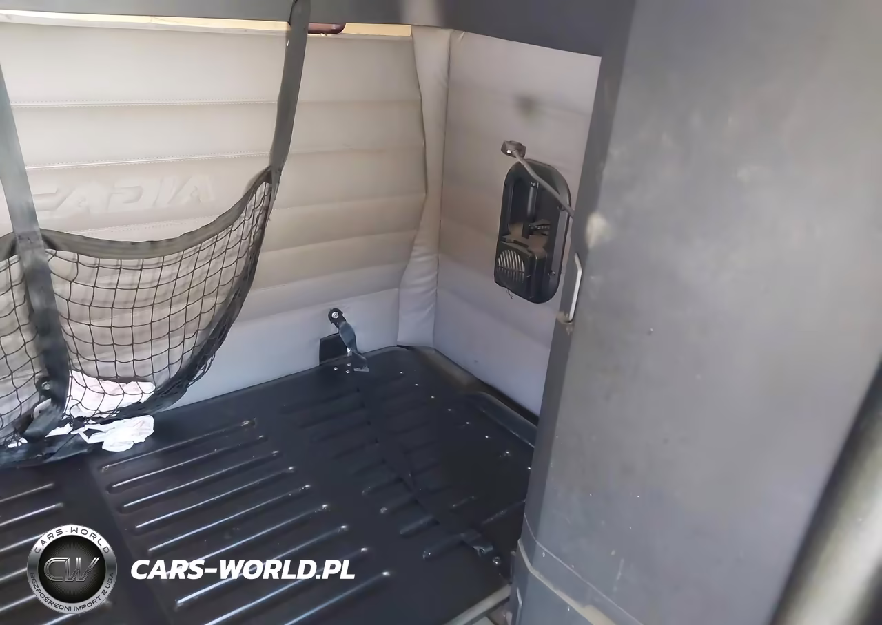 2018 Freightliner New Cascadia 126 VIN:3AKJHHDR5JSJJ1757 - 13