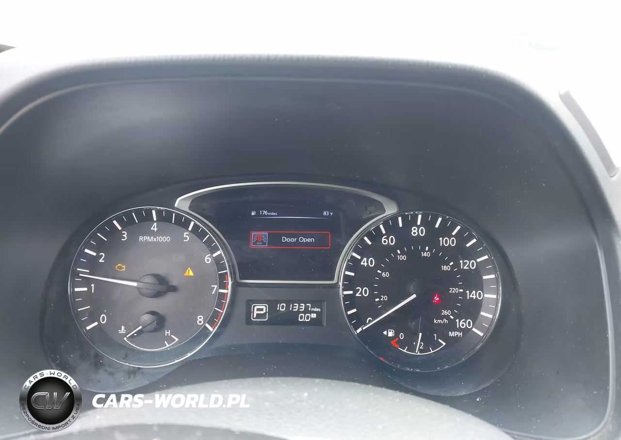 2014 Nissan Pathfinder S VIN:5N1AR2MN0EC681371 - 7