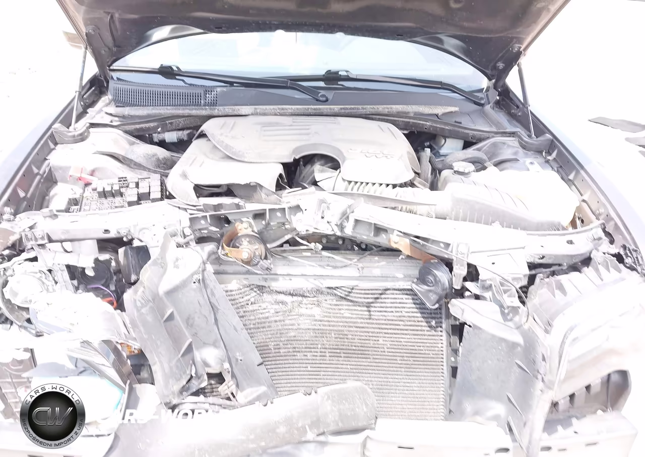 2023 Chrysler 300 300S VIN:2C3CCABG7PH538063 - 10