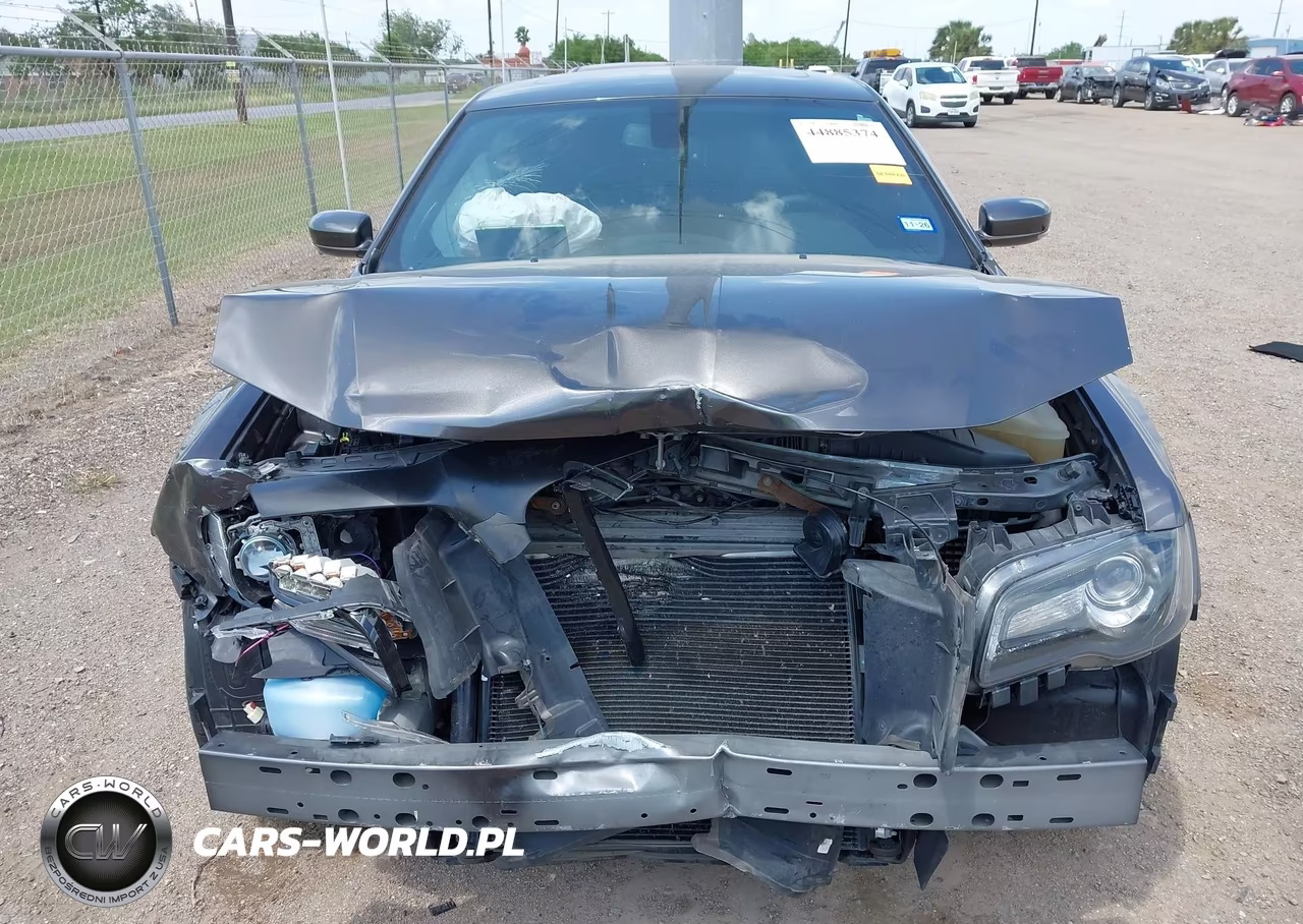 2023 Chrysler 300 300S VIN:2C3CCABG7PH538063 - 12