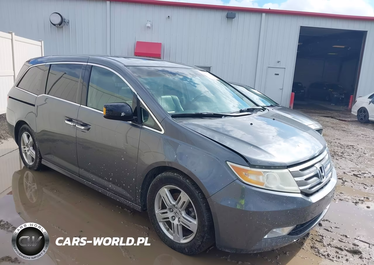 2011 Honda Odyssey Touring-Touring Elite