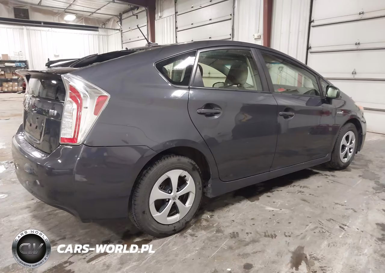 2012 Toyota Prius Three VIN:JTDKN3DU7C5495152 - 4