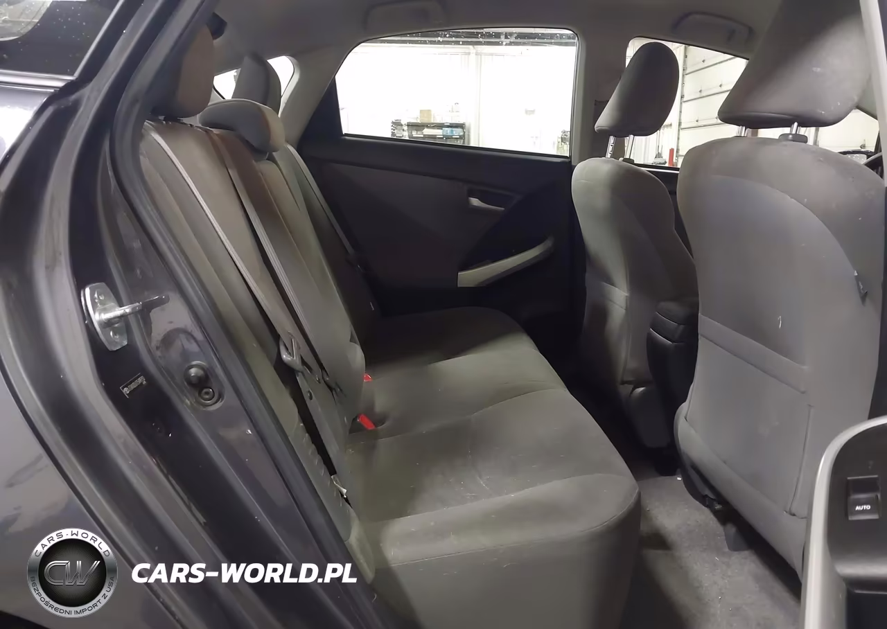 2012 Toyota Prius Three VIN:JTDKN3DU7C5495152 - 8