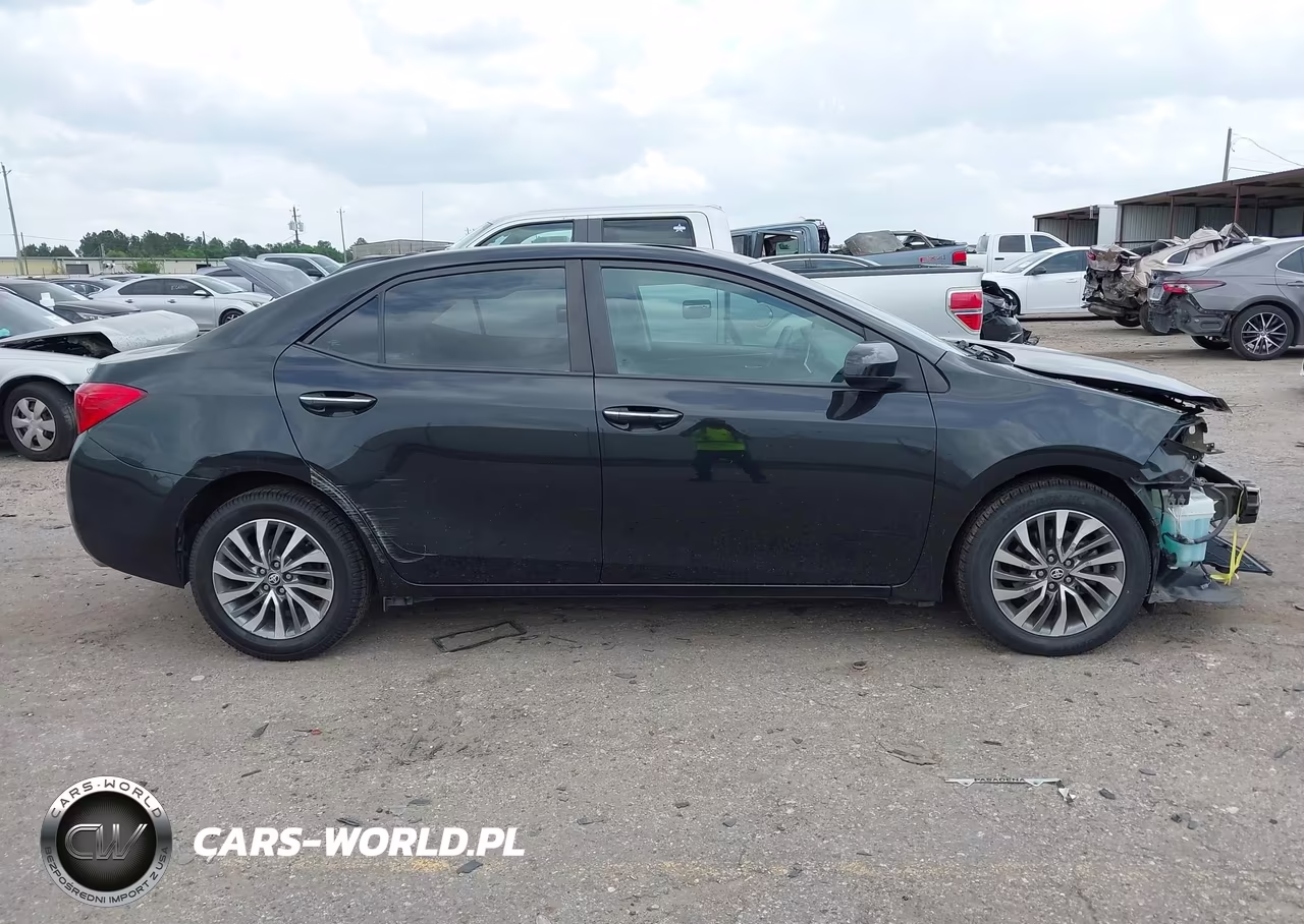 2017 Toyota Corolla Xle VIN:5YFBURHE9HP691290 - 13