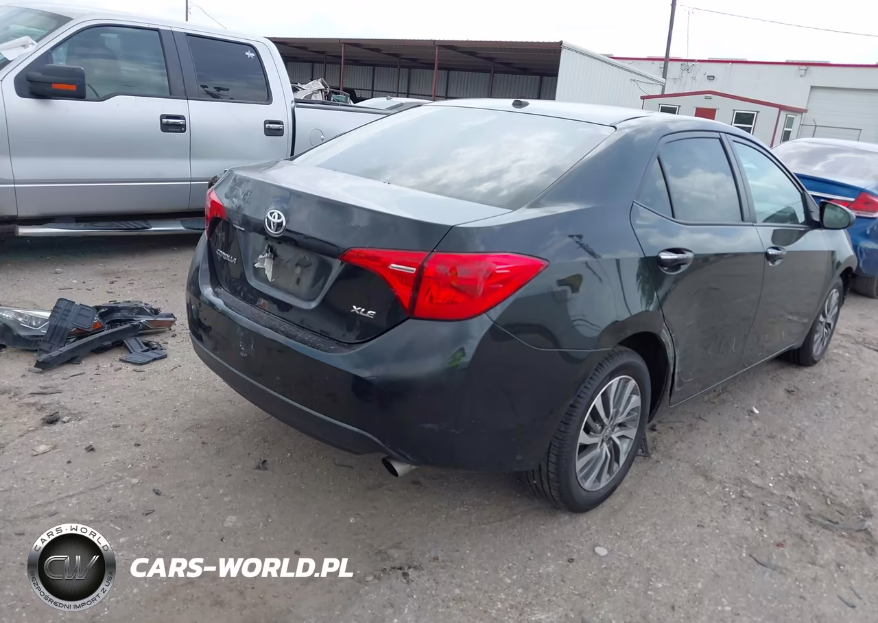 2017 Toyota Corolla Xle VIN:5YFBURHE9HP691290 - 4