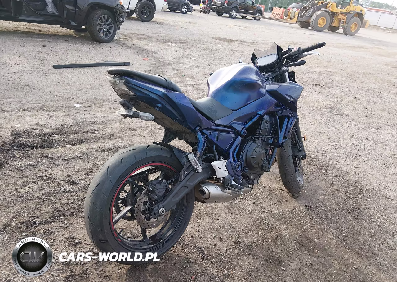 2025 Kawasaki Er650 P VIN:ML5EREP1XSDAD8749 - 4