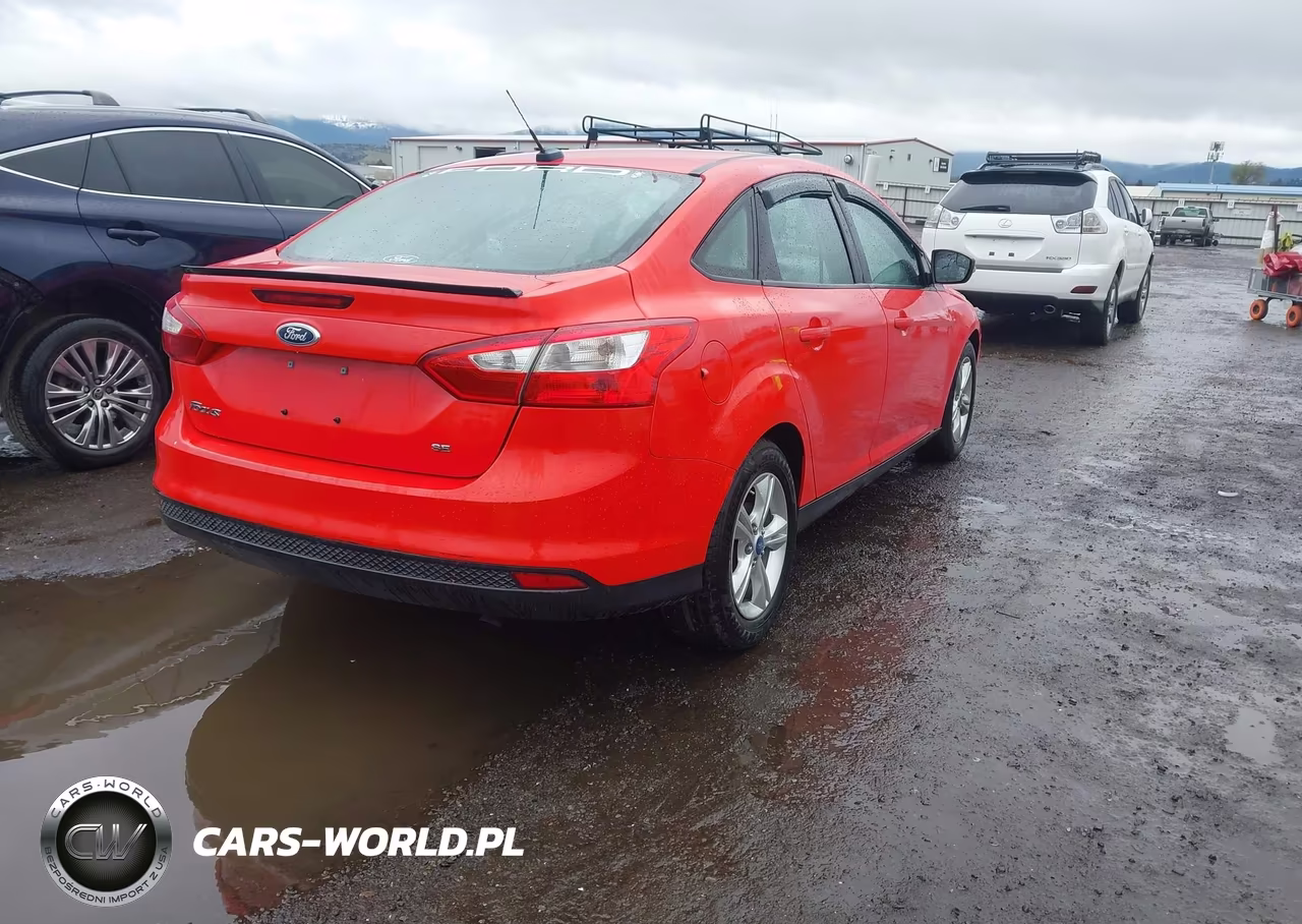 2013 Ford Focus Se VIN:1FADP3F28DL252189 - 4
