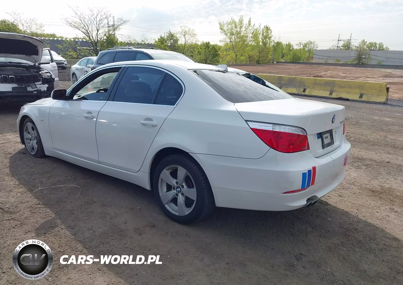 2008 BMW 528Xi VIN:WBANV13558C150682 - 3
