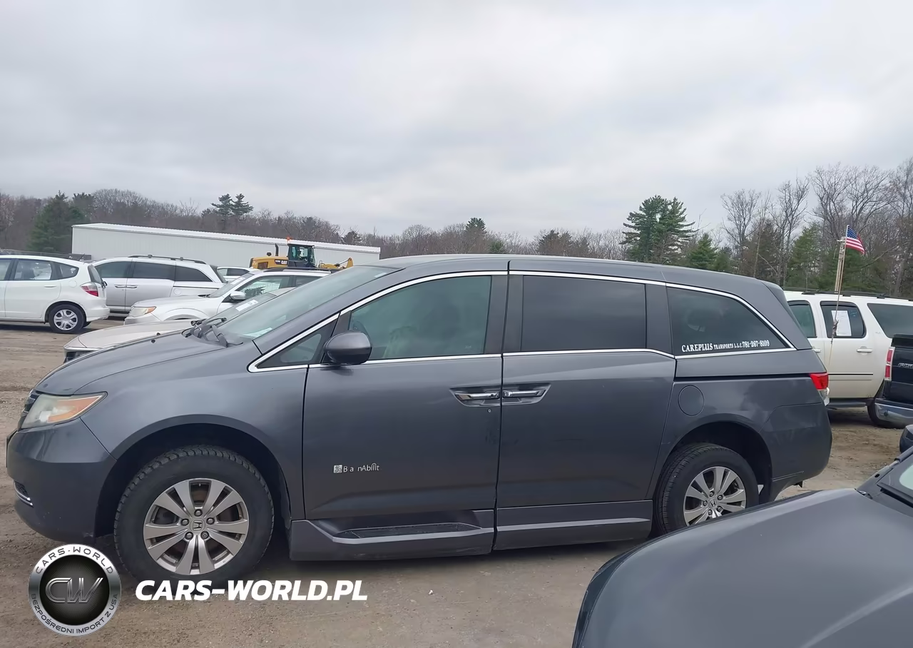 2016 Honda Odyssey Se VIN:5FNRL5H35GB131978 - 14